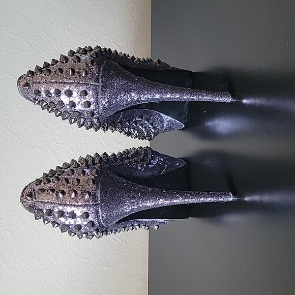 Steve Madden Platform Stiletto Spiked Heels - Picture 3 of 7